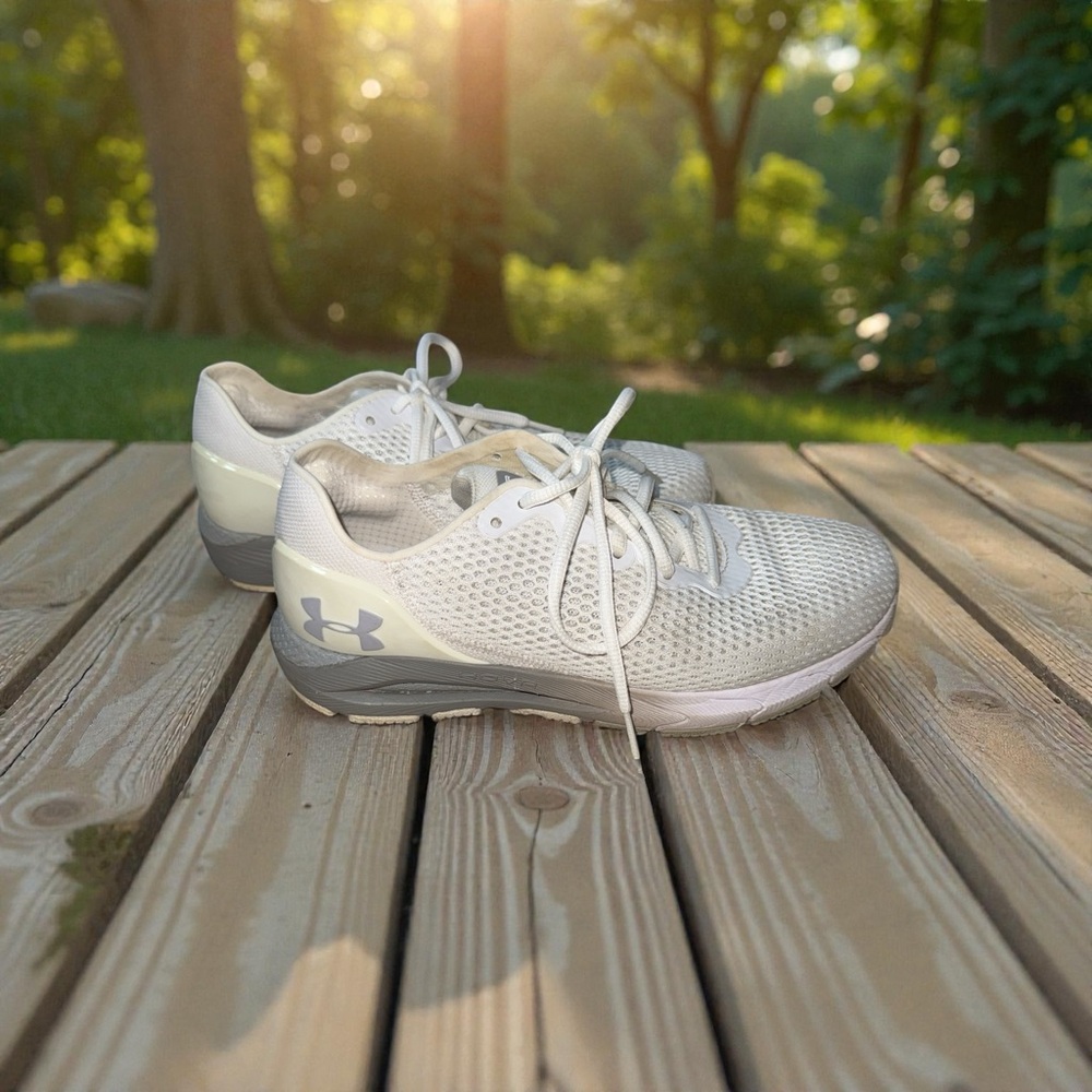 Women’s Under Armour Hovr Sonic 4 White Running Shoes (9)